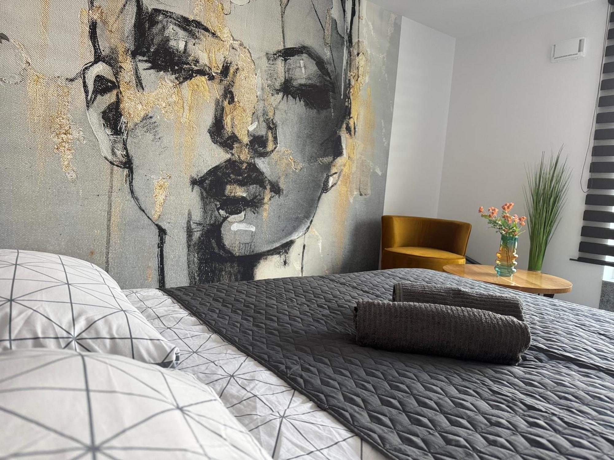 Apartament New Smart- Oaza Relaksu-rynek - Parking -fak Vat- Rok Budowy 2025 *
